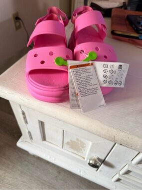 Crocs Soho Clog  size 6 brand new with tags